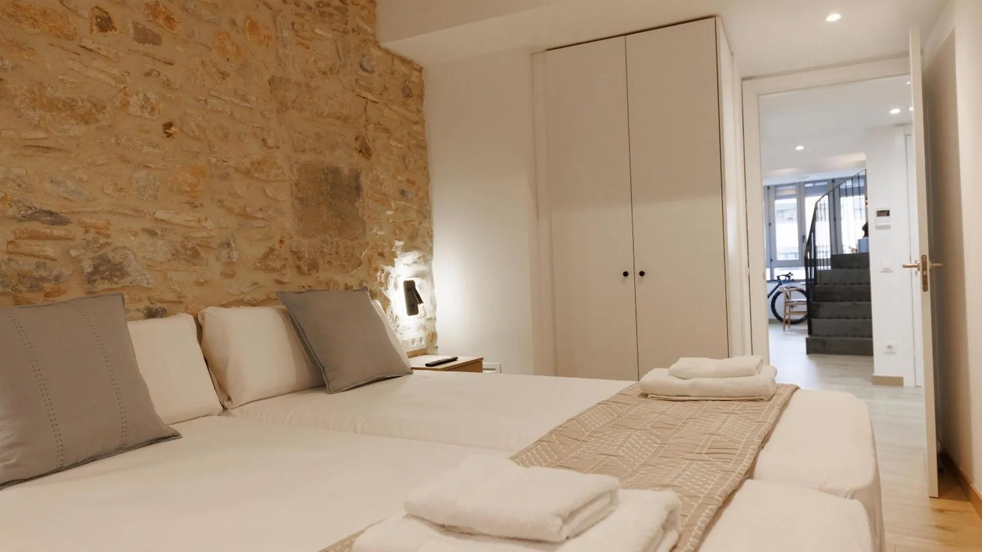 Bravissimo Pont Sant Agusti, Monthly Apartments Girona 0*,  Spain