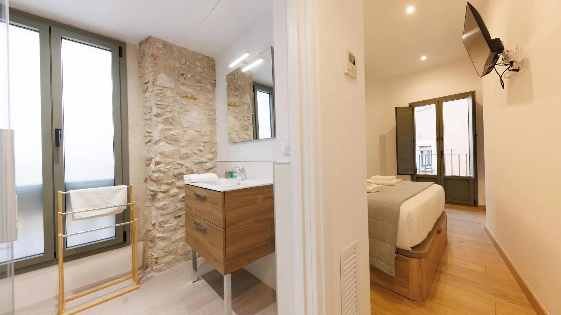 Bravissimo Pont Sant Agusti, Monthly Apartments Gerona 0*,  España