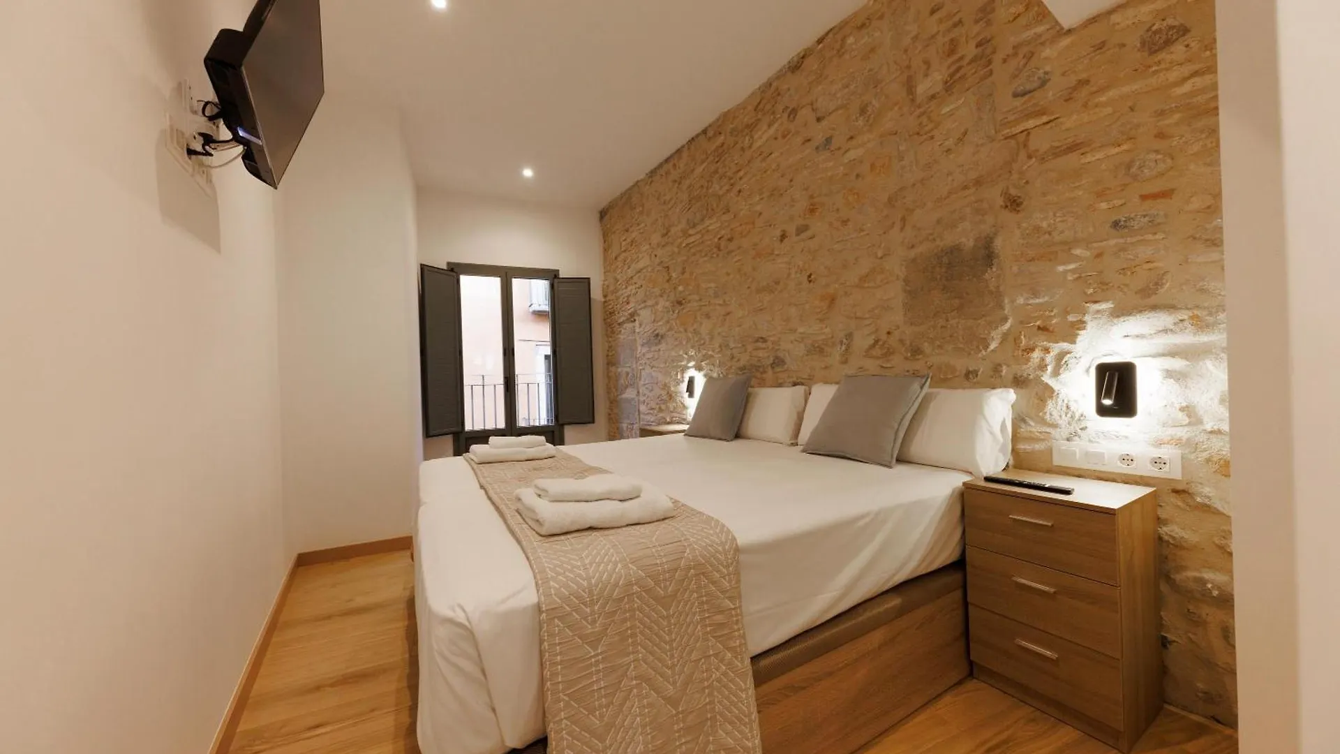 Bravissimo Pont Sant Agusti, Monthly Apartments Gerona