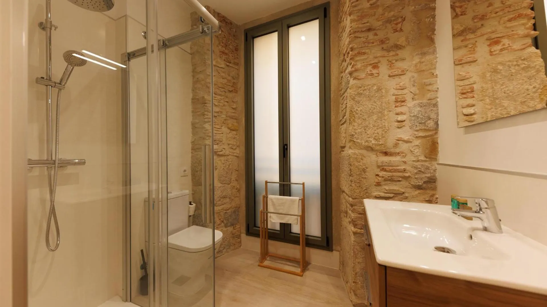 Bravissimo Pont Sant Agusti, Monthly Apartments Gerona